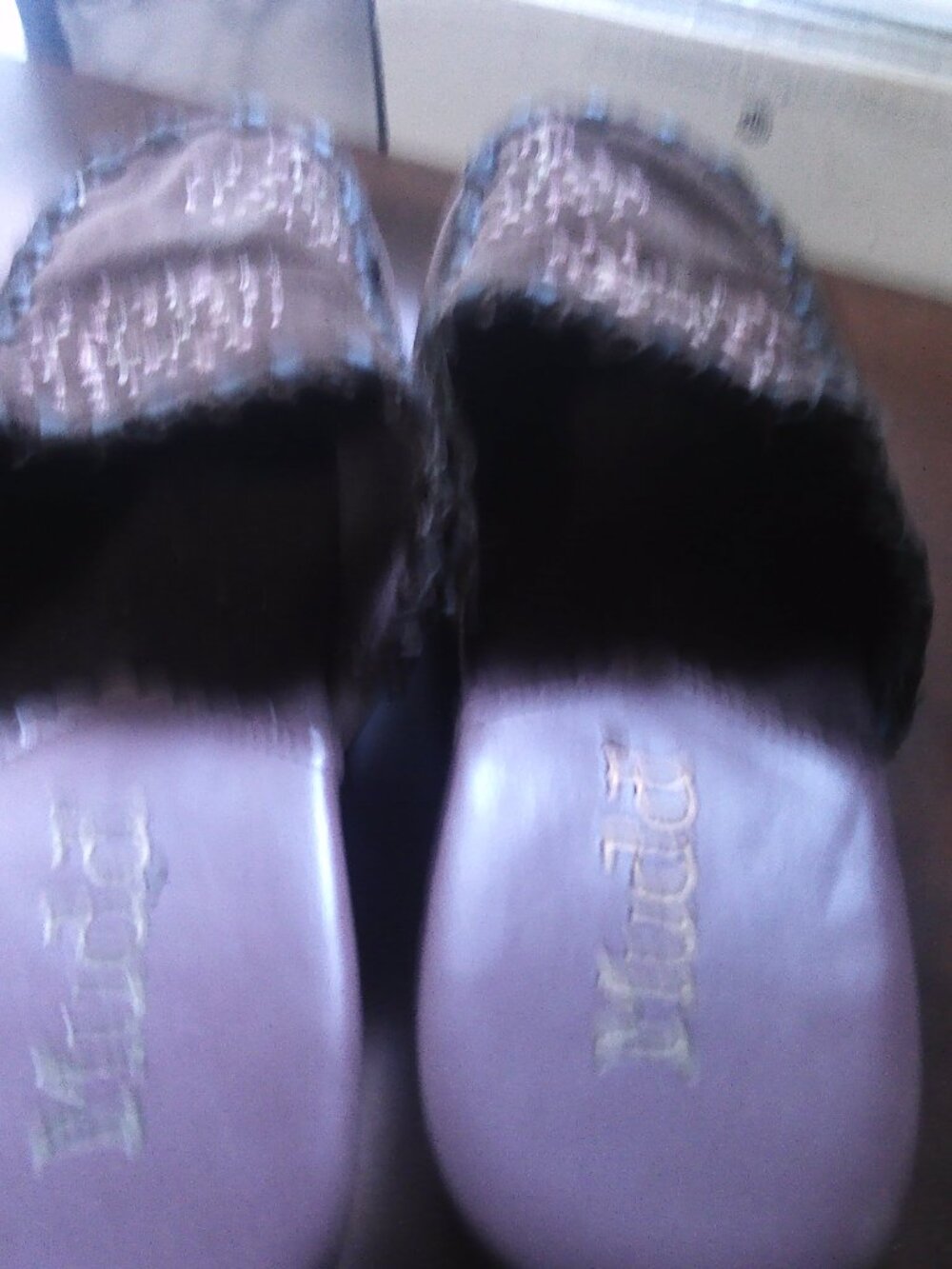 Mudd Suede Clogs - Picture 5 of 9